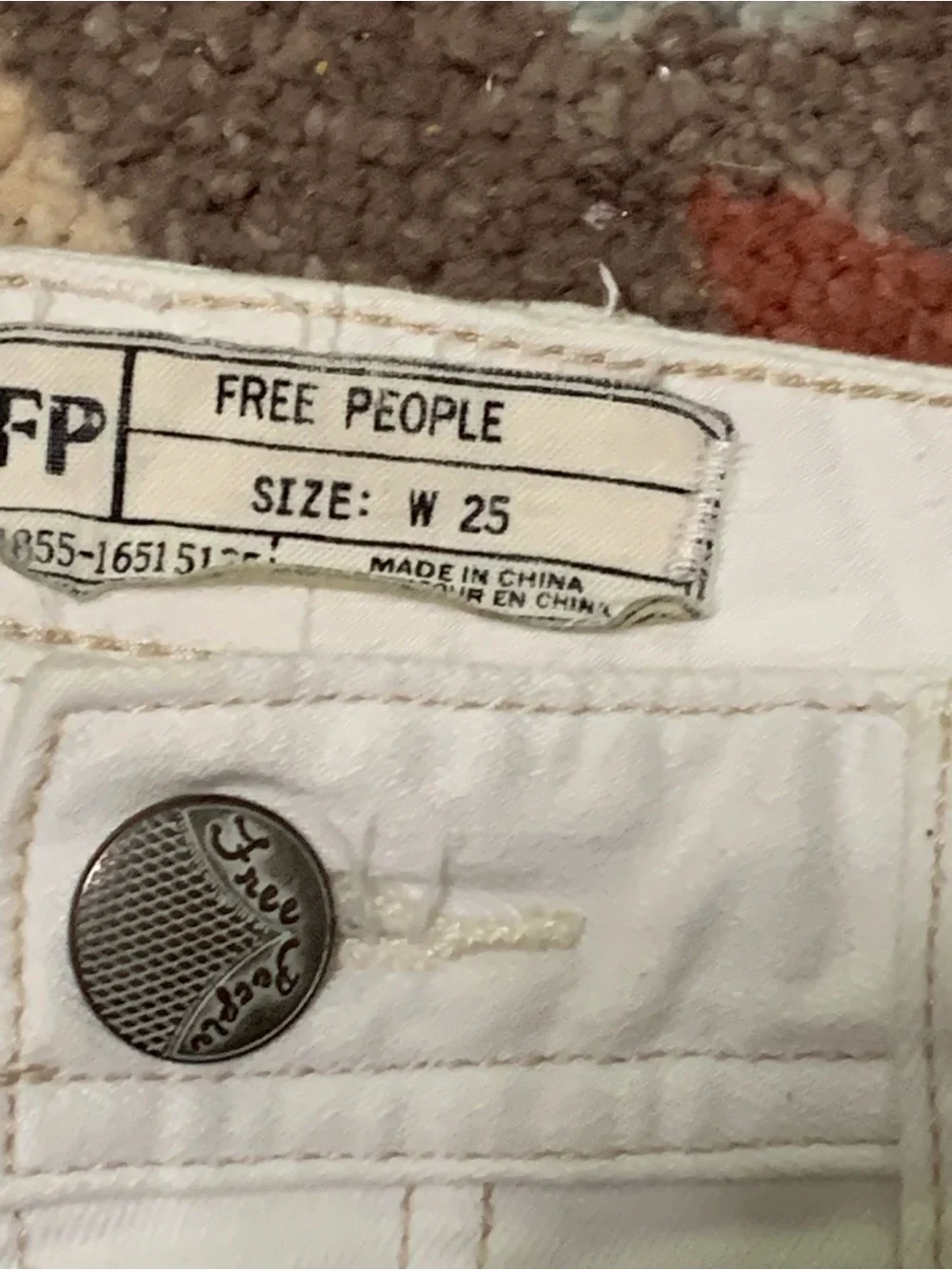 Free People White Distressed Skinny Jeans size 25